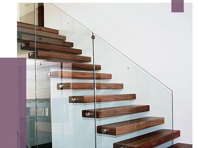 Стеклянные перила для лестницы в Владимире от 15044 руб.